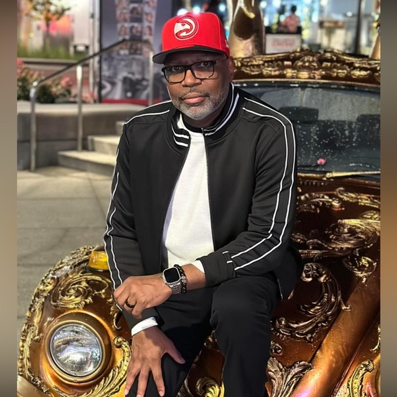 Meet your Posher, Michael - Picture 3 of 3